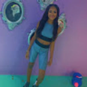 Meet your Posher, Paris